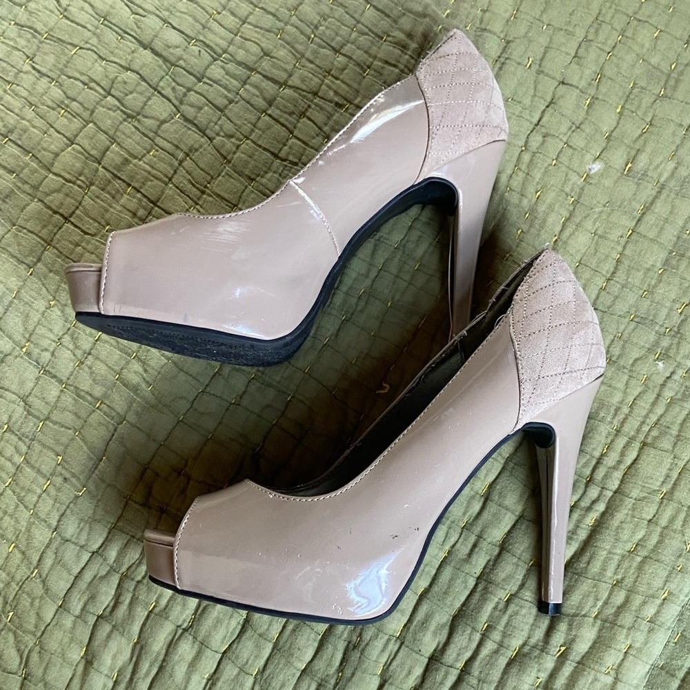 IT’S SHOE TIME! HEELS, BOOTS, FLATS & SNEAKERS! VARIOUS STYLES & SIZES! - Picture 12 of 16